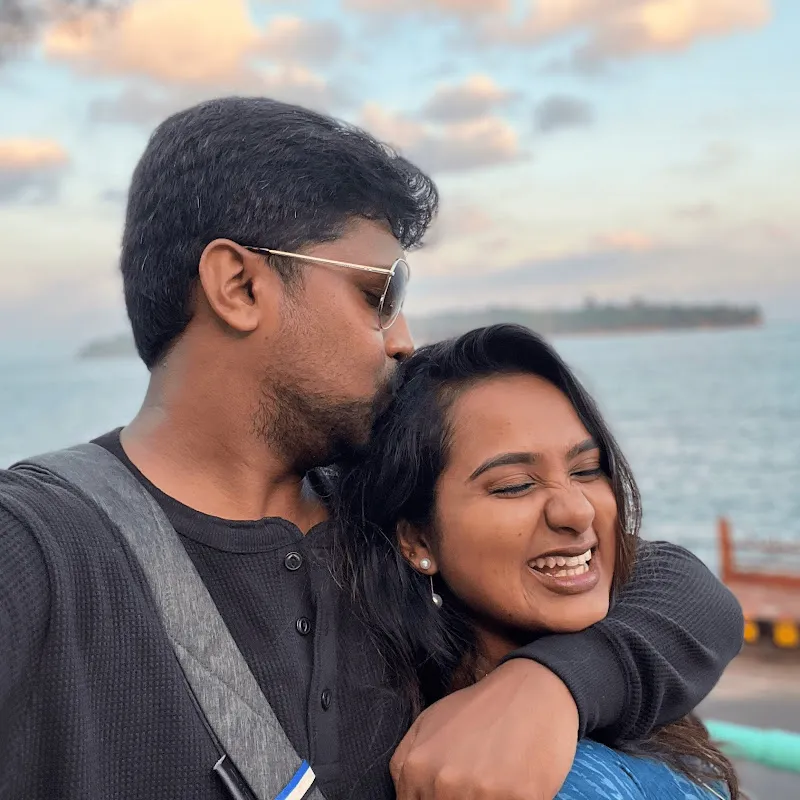 Mr & Mrs Earphones BC_BotM